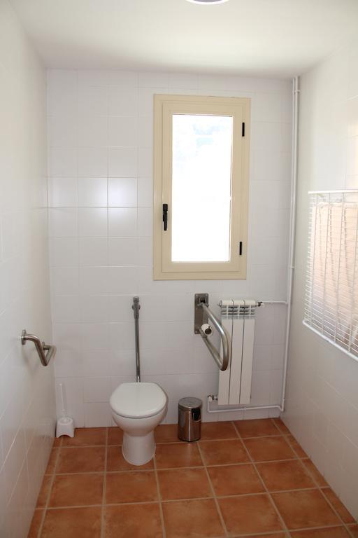 Albergue Pere El Gran Santes Creus Room photo